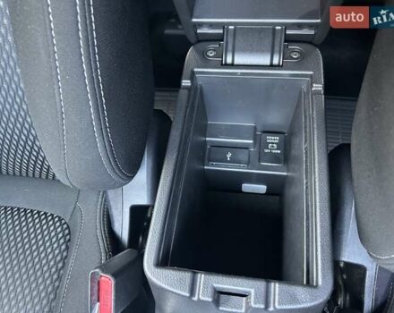 Белый Мицубиси Аутлендер, объемом двигателя 2 л и пробегом 56 тыс. км за 19400 $, фото 27 на Automoto.ua