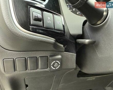 Белый Мицубиси Аутлендер, объемом двигателя 2 л и пробегом 45 тыс. км за 20200 $, фото 45 на Automoto.ua