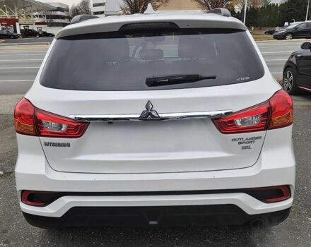 Білий Міцубісі Аутлендер, об'ємом двигуна 2.4 л та пробігом 30 тис. км за 10500 $, фото 5 на Automoto.ua