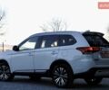 Міцубісі Аутлендер 2018 у Дрогобичі на Automoto.ua Білий Міцубісі Аутлендер, об'ємом двигуна 2.4 л та пробігом 59 тис. км за 17999 $, фото 11 на Automoto.ua