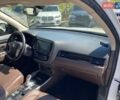 Белый Мицубиси Аутлендер, объемом двигателя 2 л и пробегом 225 тыс. км за 17900 $, фото 9 на Automoto.ua