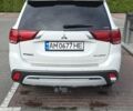 Мицубиси Аутлендер 2018 в Житомире на Automoto.ua Белый Мицубиси Аутлендер, объемом двигателя 2.36 л и пробегом 282 тыс. км за 15500 $, фото 8 на Automoto.ua
