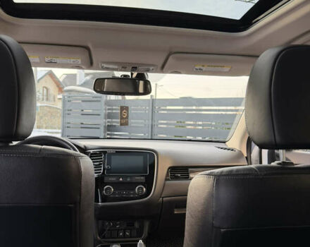 Белый Мицубиси Аутлендер, объемом двигателя 2.4 л и пробегом 91 тыс. км за 19199 $, фото 27 на Automoto.ua