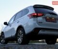 Міцубісі Аутлендер 2018 у Дрогобичі на Automoto.ua Білий Міцубісі Аутлендер, об'ємом двигуна 2.4 л та пробігом 59 тис. км за 17999 $, фото 16 на Automoto.ua