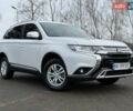 Белый Мицубиси Аутлендер, объемом двигателя 2 л и пробегом 45 тыс. км за 20200 $, фото 27 на Automoto.ua