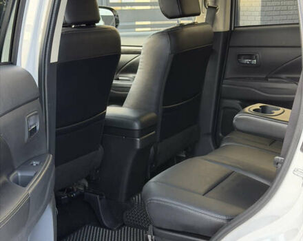 Белый Мицубиси Аутлендер, объемом двигателя 2.4 л и пробегом 91 тыс. км за 19199 $, фото 13 на Automoto.ua