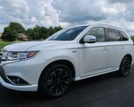 Білий Міцубісі Аутлендер, об'ємом двигуна 2 л та пробігом 44 тис. км за 12500 $, фото 2 на Automoto.ua