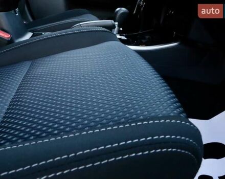 Міцубісі Аутлендер 2018 у Дрогобичі на Automoto.ua Білий Міцубісі Аутлендер, об'ємом двигуна 2.4 л та пробігом 59 тис. км за 17999 $, фото 48 на Automoto.ua