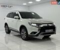 Белый Мицубиси Аутлендер, объемом двигателя 2.36 л и пробегом 112 тыс. км за 21900 $, фото 4 на Automoto.ua