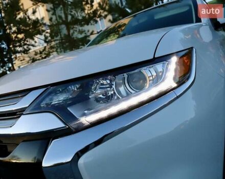 Міцубісі Аутлендер 2018 у Дрогобичі на Automoto.ua Білий Міцубісі Аутлендер, об'ємом двигуна 2.4 л та пробігом 59 тис. км за 17999 $, фото 32 на Automoto.ua