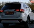 Міцубісі Аутлендер 2018 у Дрогобичі на Automoto.ua Білий Міцубісі Аутлендер, об'ємом двигуна 2.4 л та пробігом 59 тис. км за 17999 $, фото 2 на Automoto.ua