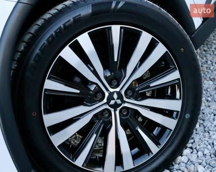 Міцубісі Аутлендер 2018 у Дрогобичі на Automoto.ua Білий Міцубісі Аутлендер, об'ємом двигуна 2.4 л та пробігом 59 тис. км за 17999 $, фото 28 на Automoto.ua