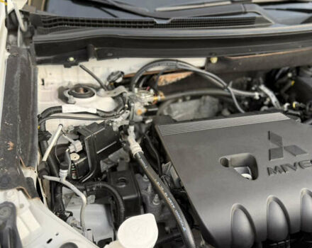 Белый Мицубиси Аутлендер, объемом двигателя 2.4 л и пробегом 91 тыс. км за 19199 $, фото 29 на Automoto.ua