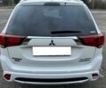 Білий Міцубісі Аутлендер, об'ємом двигуна 0 л та пробігом 130 тис. км за 17000 $, фото 4 на Automoto.ua