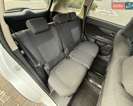 Белый Мицубиси Аутлендер, объемом двигателя 2 л и пробегом 45 тыс. км за 20200 $, фото 58 на Automoto.ua