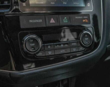 Белый Мицубиси Аутлендер, объемом двигателя 2 л и пробегом 89 тыс. км за 8500 $, фото 9 на Automoto.ua