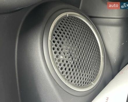 Белый Мицубиси Аутлендер, объемом двигателя 2.36 л и пробегом 112 тыс. км за 21500 $, фото 12 на Automoto.ua