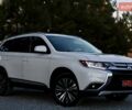 Міцубісі Аутлендер 2018 у Дрогобичі на Automoto.ua Білий Міцубісі Аутлендер, об'ємом двигуна 2.4 л та пробігом 59 тис. км за 17999 $, фото 8 на Automoto.ua