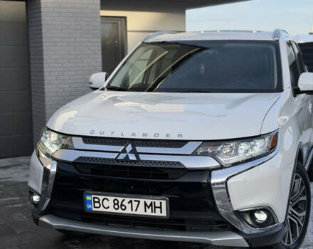 Белый Мицубиси Аутлендер, объемом двигателя 2.4 л и пробегом 91 тыс. км за 19199 $, фото 32 на Automoto.ua