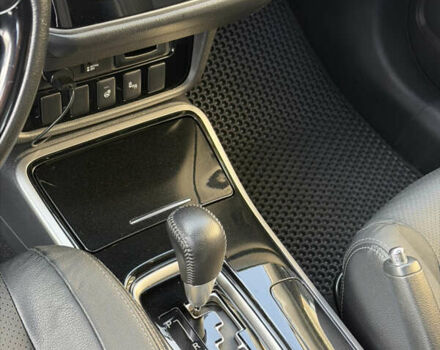 Белый Мицубиси Аутлендер, объемом двигателя 2.4 л и пробегом 91 тыс. км за 19199 $, фото 12 на Automoto.ua