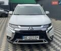 Белый Мицубиси Аутлендер, объемом двигателя 2.36 л и пробегом 112 тыс. км за 21500 $, фото 1 на Automoto.ua