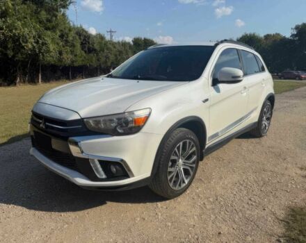 Белый Мицубиси Аутлендер, объемом двигателя 2.4 л и пробегом 37 тыс. км за 13200 $, фото 2 на Automoto.ua