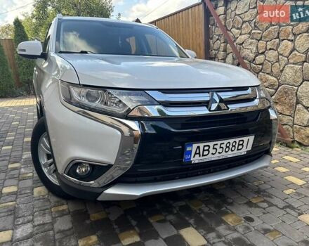 Белый Мицубиси Аутлендер, объемом двигателя 2 л и пробегом 56 тыс. км за 19400 $, фото 18 на Automoto.ua