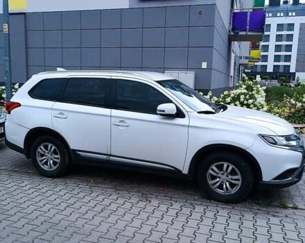 Білий Міцубісі Аутлендер, об'ємом двигуна 2 л та пробігом 45 тис. км за 21000 $, фото 2 на Automoto.ua