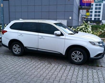 Білий Міцубісі Аутлендер, об'ємом двигуна 2 л та пробігом 45 тис. км за 21000 $, фото 1 на Automoto.ua