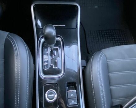 Білий Міцубісі Аутлендер, об'ємом двигуна 2.4 л та пробігом 147 тис. км за 21000 $, фото 4 на Automoto.ua