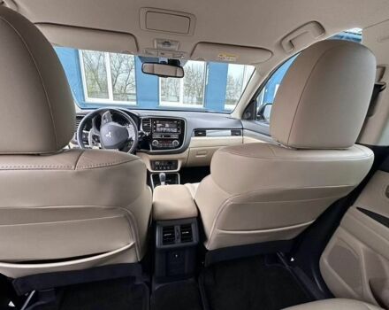 Белый Мицубиси Аутлендер, объемом двигателя 2.4 л и пробегом 96 тыс. км за 10800 $, фото 17 на Automoto.ua