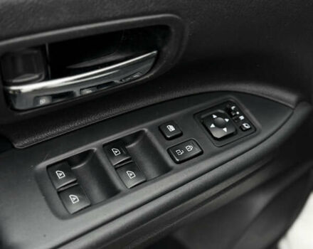 Білий Міцубісі Аутлендер, об'ємом двигуна 2.4 л та пробігом 190 тис. км за 14500 $, фото 28 на Automoto.ua