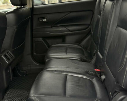 Білий Міцубісі Аутлендер, об'ємом двигуна 2.4 л та пробігом 190 тис. км за 14500 $, фото 21 на Automoto.ua