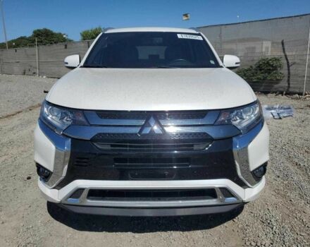 Белый Мицубиси Аутлендер, объемом двигателя 2 л и пробегом 54 тыс. км за 4200 $, фото 4 на Automoto.ua