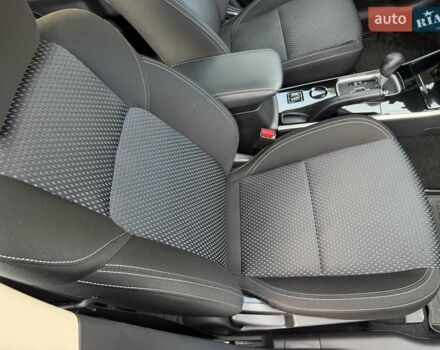 Білий Міцубісі Аутлендер, об'ємом двигуна 2 л та пробігом 19 тис. км за 17700 $, фото 20 на Automoto.ua