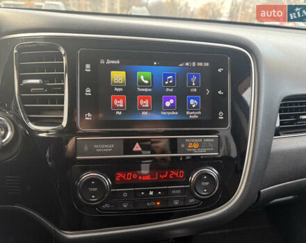 Білий Міцубісі Аутлендер, об'ємом двигуна 2.36 л та пробігом 168 тис. км за 19500 $, фото 22 на Automoto.ua