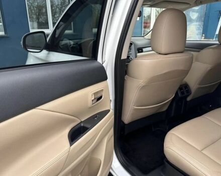 Белый Мицубиси Аутлендер, объемом двигателя 2.4 л и пробегом 96 тыс. км за 10800 $, фото 14 на Automoto.ua