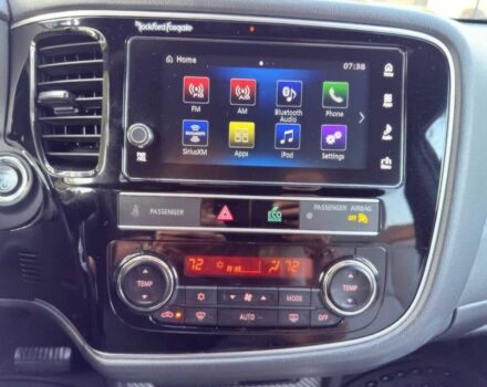 Білий Міцубісі Аутлендер, об'ємом двигуна 2 л та пробігом 34 тис. км за 17000 $, фото 10 на Automoto.ua