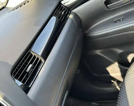 Белый Мицубиси Аутлендер, объемом двигателя 2 л и пробегом 19 тыс. км за 18500 $, фото 25 на Automoto.ua