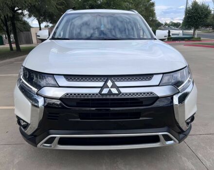 Белый Мицубиси Аутлендер, объемом двигателя 3 л и пробегом 39 тыс. км за 6700 $, фото 1 на Automoto.ua