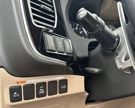 Белый Мицубиси Аутлендер, объемом двигателя 2.4 л и пробегом 96 тыс. км за 10800 $, фото 12 на Automoto.ua