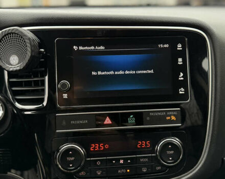 Білий Міцубісі Аутлендер, об'ємом двигуна 2.4 л та пробігом 190 тис. км за 14500 $, фото 23 на Automoto.ua