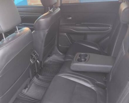 Белый Мицубиси Аутлендер, объемом двигателя 2.36 л и пробегом 98 тыс. км за 20500 $, фото 25 на Automoto.ua