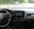 Белый Мицубиси Аутлендер, объемом двигателя 2.36 л и пробегом 40 тыс. км за 18900 $, фото 12 на Automoto.ua