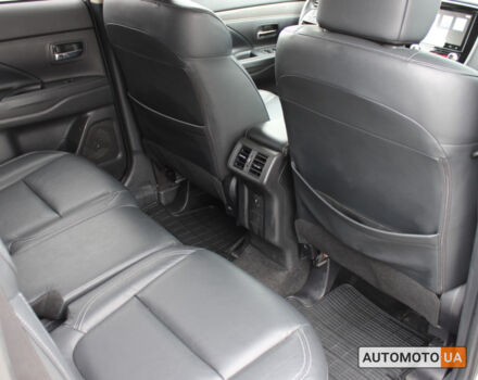 Білий Міцубісі Аутлендер, об'ємом двигуна 24 л та пробігом 56 тис. км за 24134 $, фото 13 на Automoto.ua