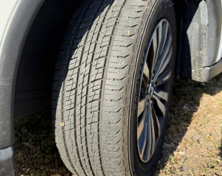 Білий Міцубісі Аутлендер, об'ємом двигуна 2.36 л та пробігом 111 тис. км за 19300 $, фото 24 на Automoto.ua