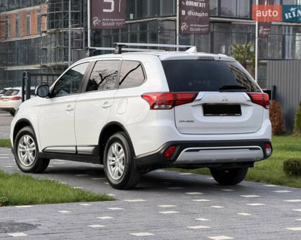 Білий Міцубісі Аутлендер, об'ємом двигуна 2 л та пробігом 52 тис. км за 21500 $, фото 14 на Automoto.ua