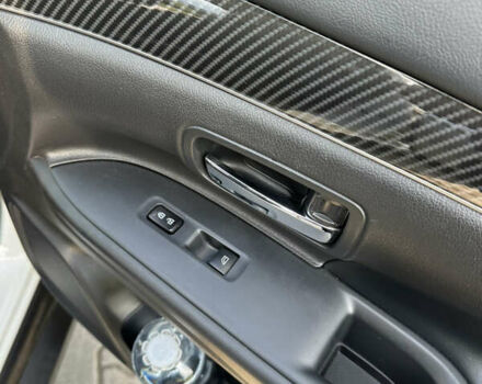 Білий Міцубісі Аутлендер, об'ємом двигуна 3 л та пробігом 42 тис. км за 22000 $, фото 11 на Automoto.ua