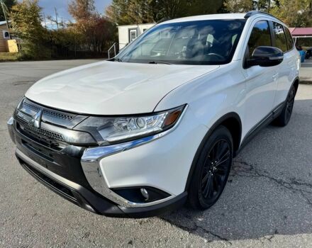 Білий Міцубісі Аутлендер, об'ємом двигуна 2.4 л та пробігом 32 тис. км за 8800 $, фото 2 на Automoto.ua