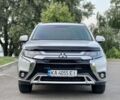Білий Міцубісі Аутлендер, об'ємом двигуна 2.4 л та пробігом 14 тис. км за 31950 $, фото 1 на Automoto.ua